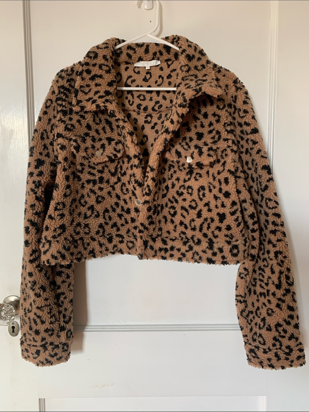 Cropped Leopard Teddy Jacket in Brown/Black